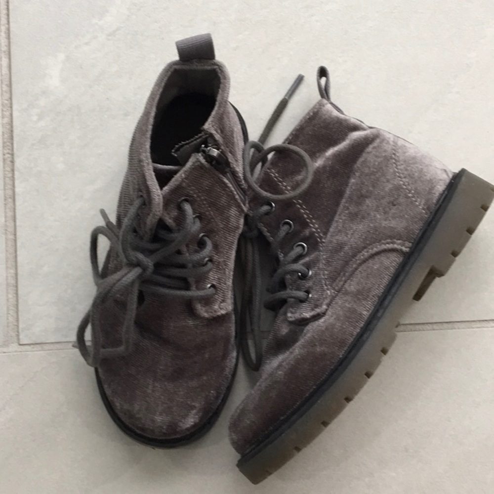 Zara size 24/7 Silver Boots